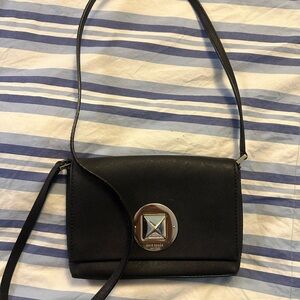 Kate Spade Black Crossbody Bag with Sleek Design